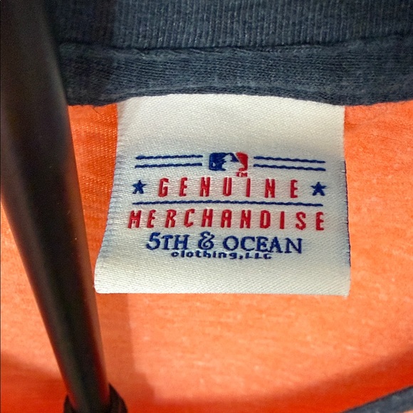 Detroit Tigers 5th & Ocean Orange and Dark Gray Tee for women - Picture 2 of 5